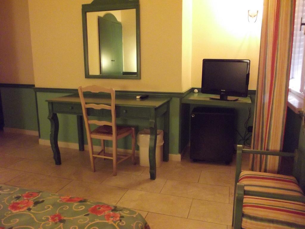 Acos Marsala City Hotel Bilik gambar