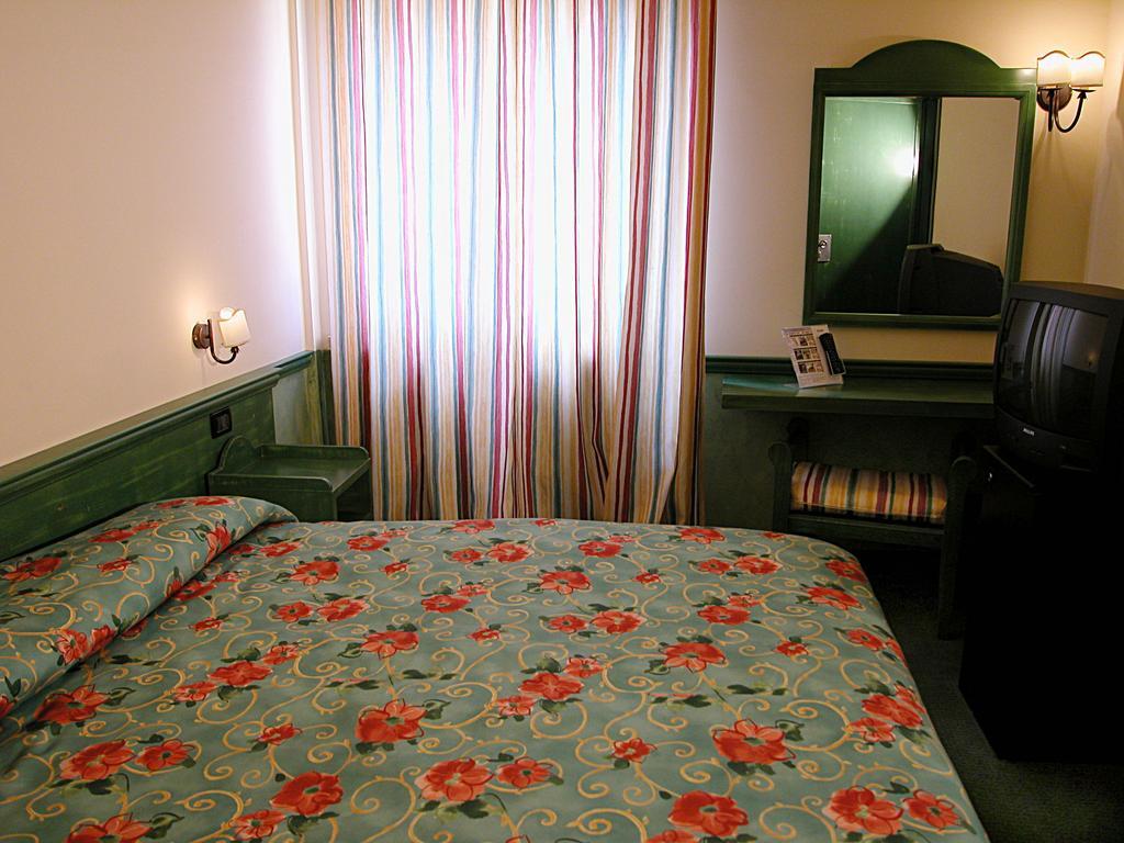 Acos Marsala City Hotel Bilik gambar
